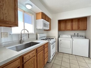 73390 Catalina Way in Palm Desert, CA - Building Photo - Building Photo