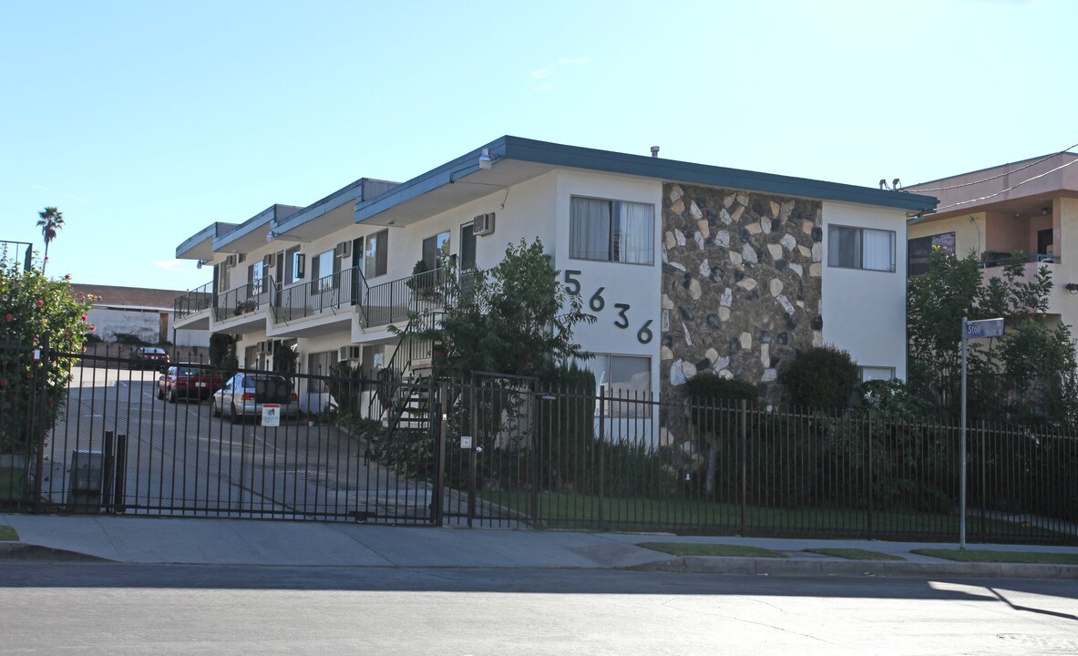 5636 Ash St in Los Angeles, CA - Foto de edificio