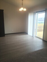 907 Eaglewood Ave in West Fargo, ND - Building Photo - Building Photo