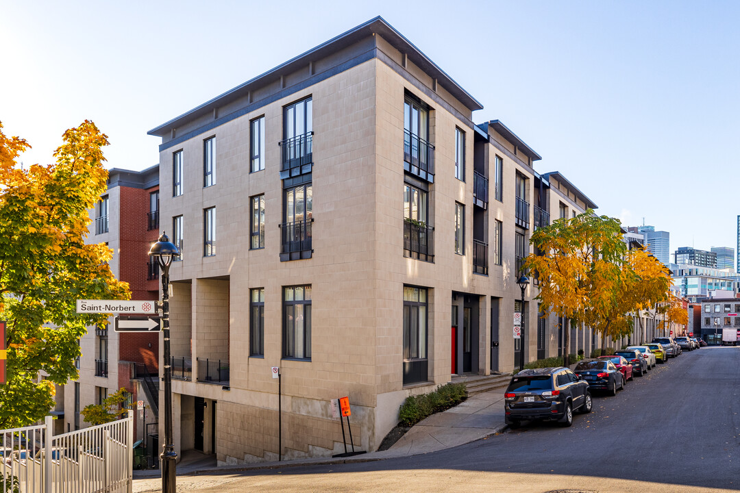 66-100 Saint-Nobert Rue in Montréal, QC - Building Photo