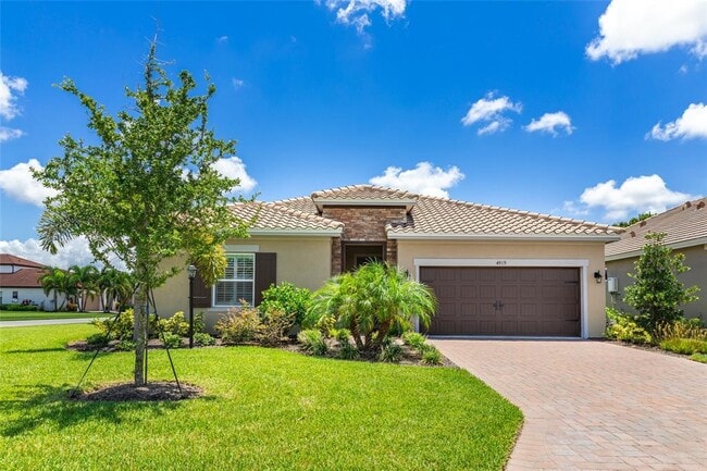 4919 Tobermory Way