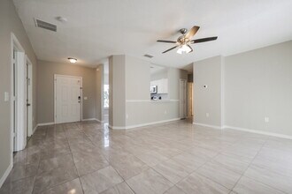 829 Albi Ct in Kissimmee, FL - Building Photo - Building Photo