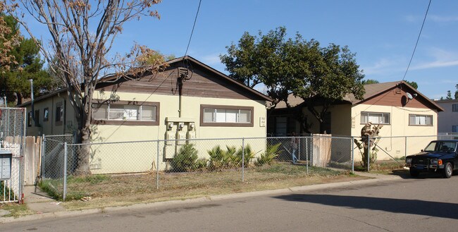 366-360 Linda Way in El Cajon, CA - Building Photo - Building Photo