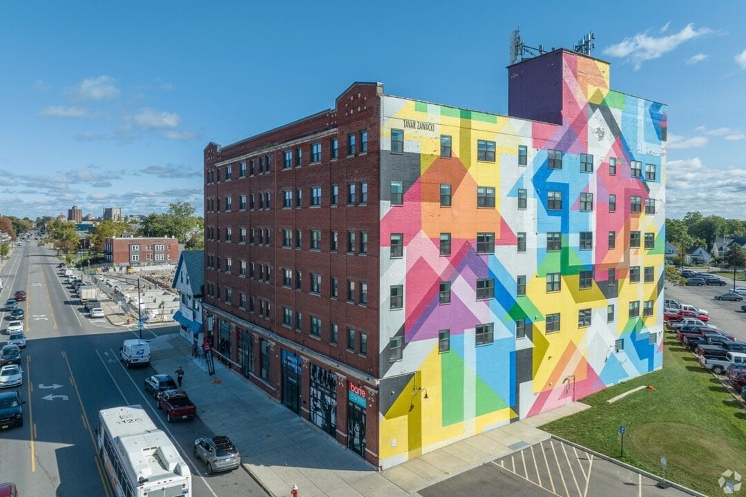 Mid City Apartments in Buffalo, NY - Foto de edificio