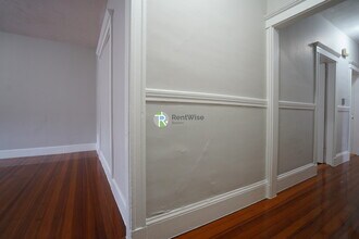 19 Roseclair St in Boston, MA - Foto de edificio - Building Photo