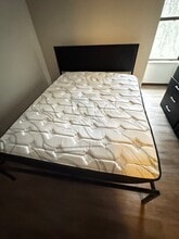 5745 Autumn Ridge Ct, Unit Apt A in Peoria, IL - Building Photo - Building Photo