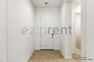 15042 Iron River Dr in Reno, NV - Building Photo - Building Photo