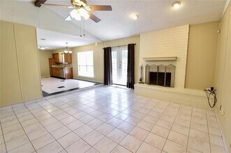 5604 Ember Dr in Arlington, TX - Building Photo - Building Photo