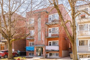 5600 Gatineau Av in Montréal, QC - Building Photo