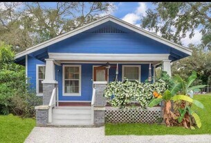 3501 Bishop Eddie Newkirk Wy in Tampa, FL - Building Photo