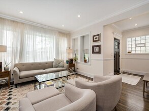 4048 W Argyle St in Chicago, IL - Building Photo - Building Photo