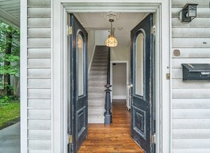 102 2nd St in South Orange, NJ - Building Photo - Building Photo