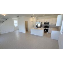 2539 SE 26th Rd in Homestead, FL - Building Photo - Building Photo