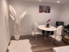 52 S Border Rd, Unit A in Medford, MA - Building Photo - Building Photo