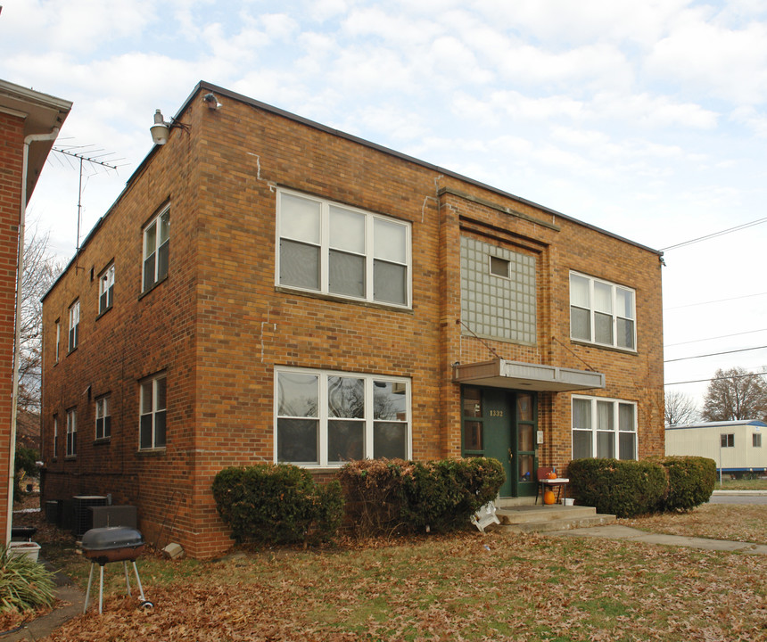 1332 Huntington Ave in Huntington, WV - Building Photo