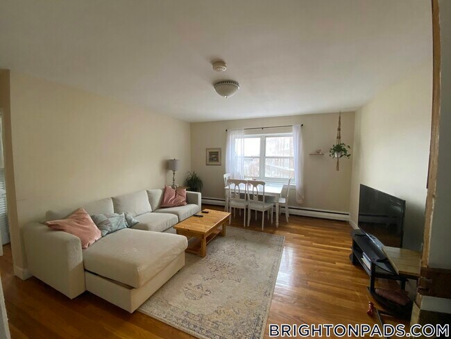 65 Chiswick Rd