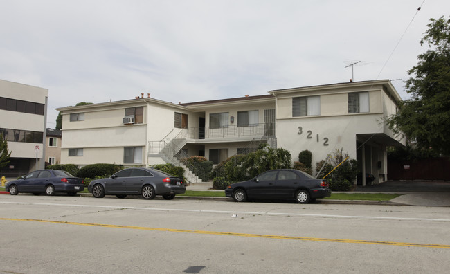 3212 La Cienega Ave in Los Angeles, CA - Building Photo - Building Photo