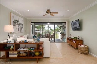 4277 Mariner Way, Unit 216 in Ft. Myers, FL - Building Photo