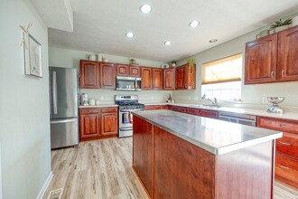 220 Blossom Ct in New Kensington, PA - Building Photo - Building Photo