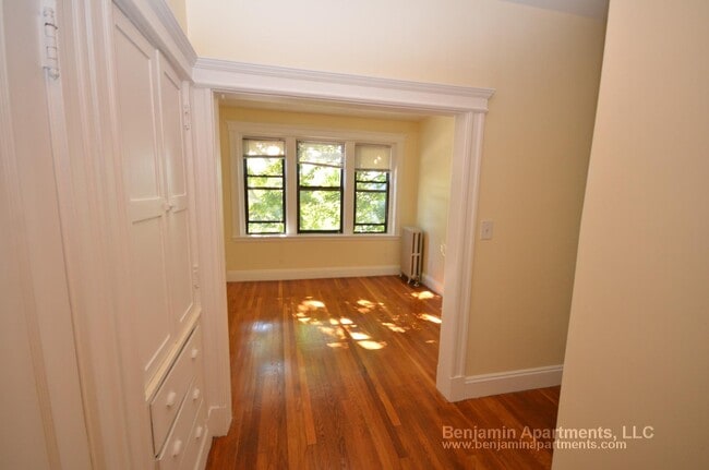 8 Elko St, Unit 12 in Boston, MA - Building Photo - Building Photo