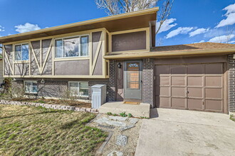 3830 Pearl Dr in Colorado Springs, CO - Building Photo - Building Photo