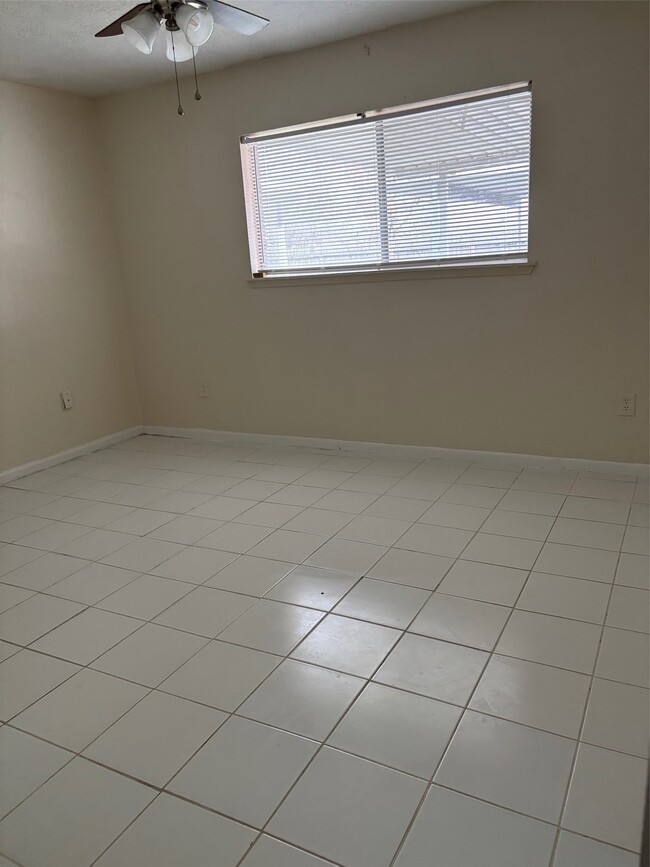 property at 2210 Buchanan Dr