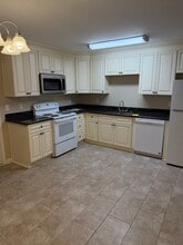 4832 Finch St in Metairie, LA - Foto de edificio - Building Photo