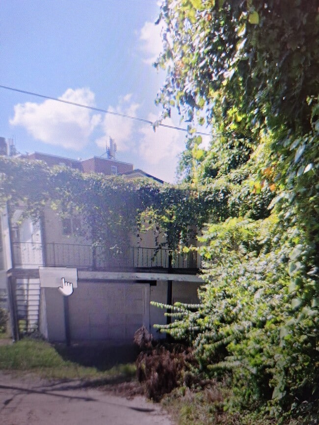 property at 1606 18th St