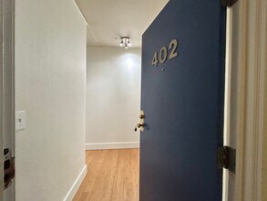 1829 NW Lovejoy St in Portland, OR - Building Photo - Building Photo