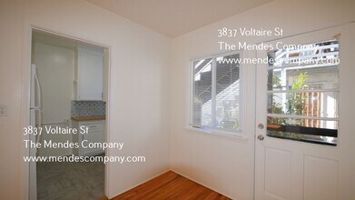 3837 Voltaire St in San Diego, CA - Building Photo - Building Photo