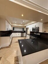 1310 N Pacific Ave in Glendale, CA - Building Photo - Building Photo