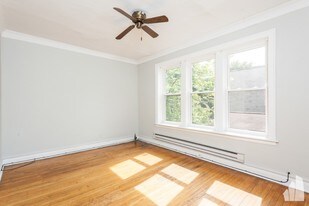 3935 N Janssen, Unit W3 in Chicago, IL - Building Photo