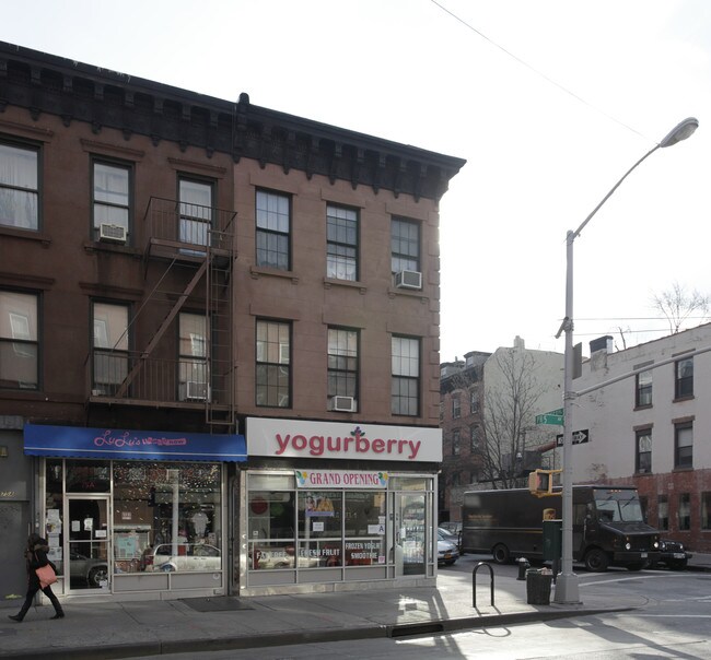 77 5th Ave in Brooklyn, NY - Building Photo - Building Photo