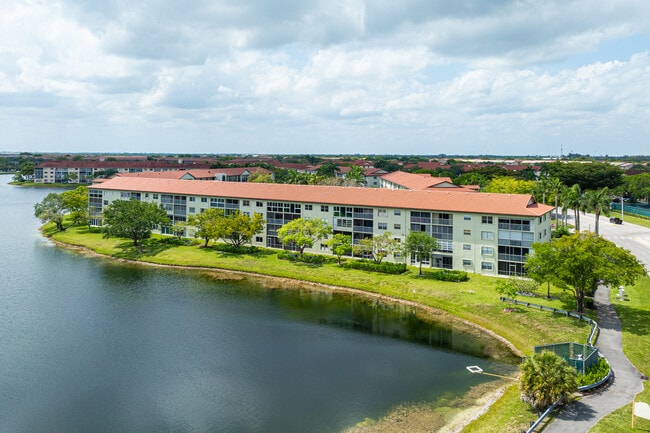 Hawthorne Condominium