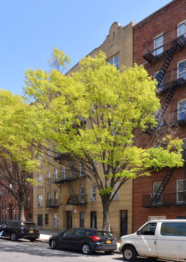 2078 Crotona Pky in Bronx, NY - Foto de edificio - Building Photo