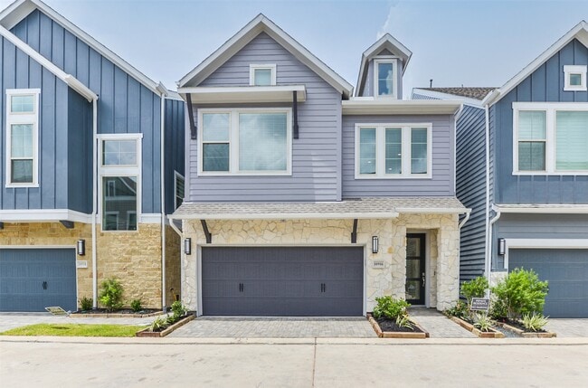 property at 10916 Keaton Landing Dr