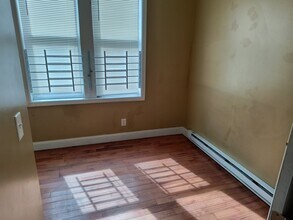 1841 W Huntingdon St, Unit 1 in Philadelphia, PA - Foto de edificio - Building Photo