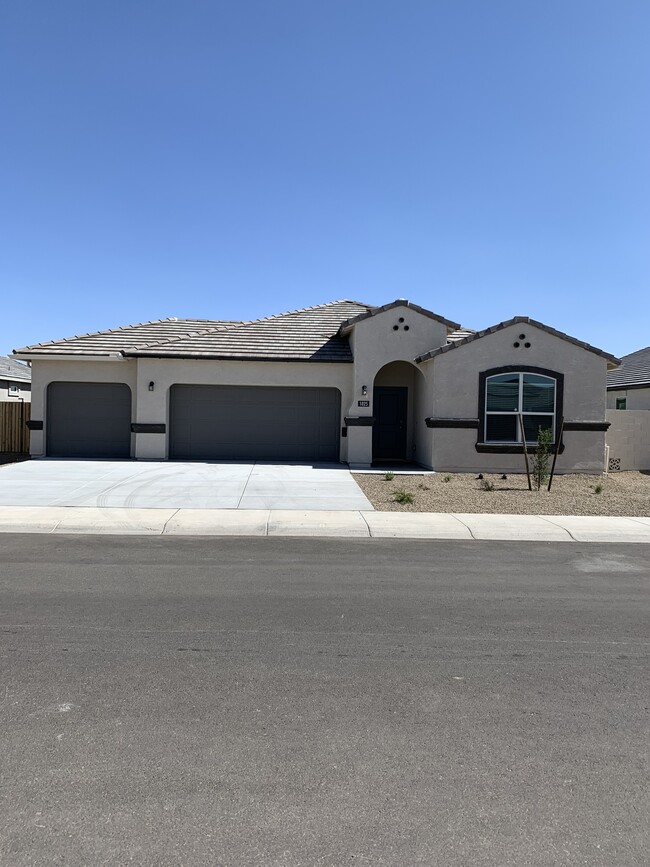 property at 1025 W Falls Canyon Dr