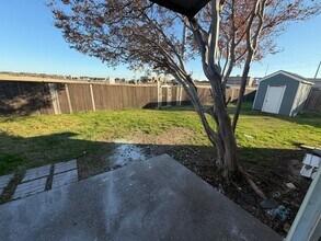 2320 Montclair Cir in Carrollton, TX - Building Photo - Building Photo