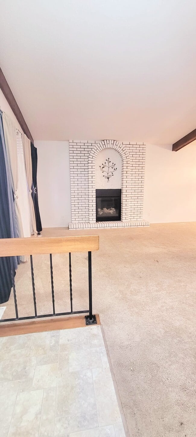 1198 Chancellor Dr in Winnipeg, MB - Building Photo - Building Photo