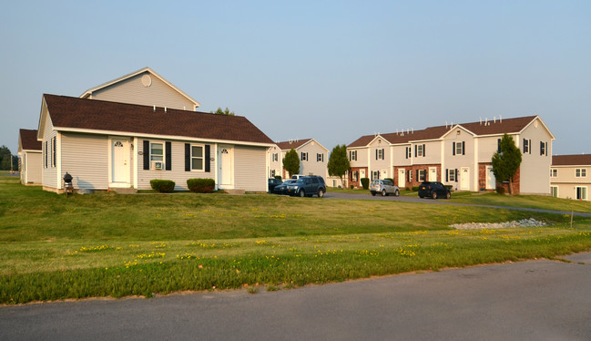 Pleasant Creek Meadows in Evans Mills, NY - Building Photo - Building Photo