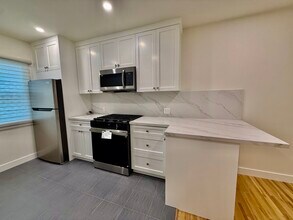 3563 1/2 Keystone Ave, Unit 3563 1/2 in Los Angeles, CA - Foto de edificio - Building Photo