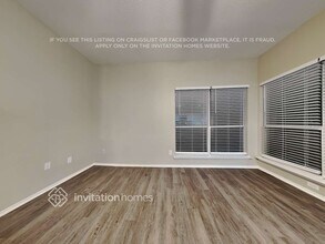 6717 Flamewood Dr in Arlington, TX - Foto de edificio - Building Photo