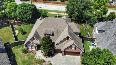1501 NE Greenbrier Ct in Bentonville, AR - Building Photo - Building Photo