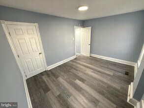 363 E Airy St in Norristown, PA - Building Photo - Building Photo