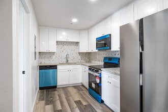 Maya Apartments in Lakewood, CO - Building Photo - Interior Photo