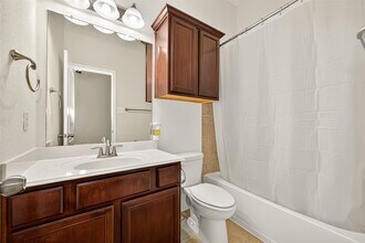 17706 Sauki Ln in Richmond, TX - Foto de edificio - Building Photo