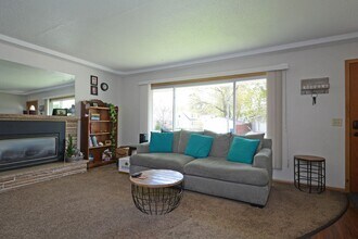 602 E 73rd St in Richfield, MN - Building Photo - Building Photo