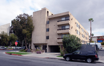 400 S Hobart Blvd in Los Angeles, CA - Building Photo - Building Photo