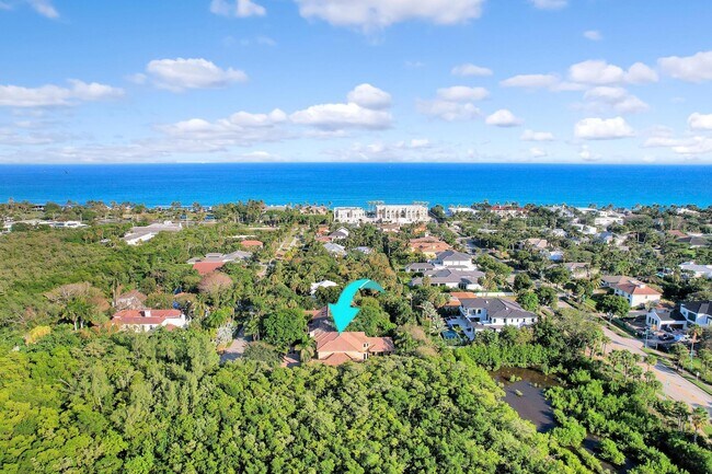 43 Coconut Ln in Boynton Beach, FL - Building Photo - Building Photo